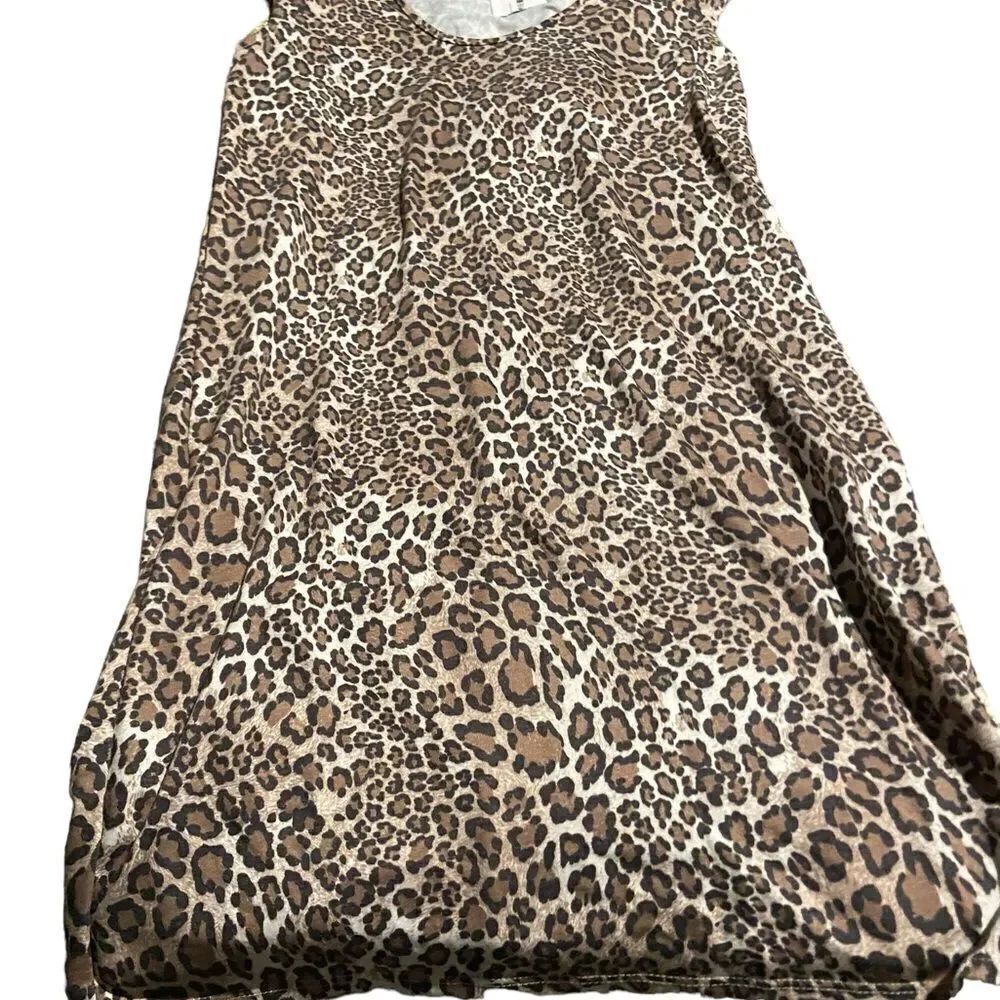 Fantastic Fawn size small dress boutique purchase see pics new with tags